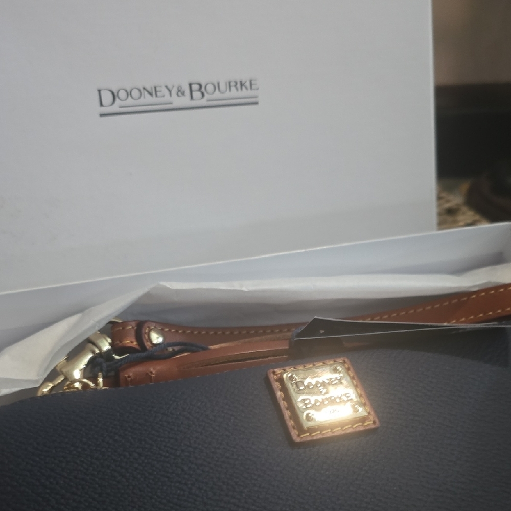 Dooney & Bourke Blue and Tan Wristlet ♥️ - Picture 13 of 13